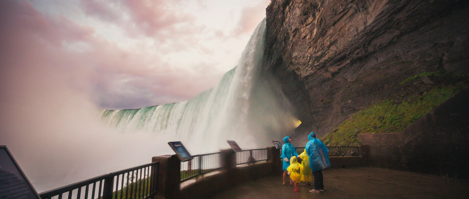 Niagara falls 中文